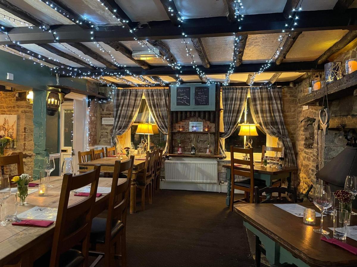 Crosskeys Inn Guest Rooms In Wye Valley Goodrich Bagian luar foto