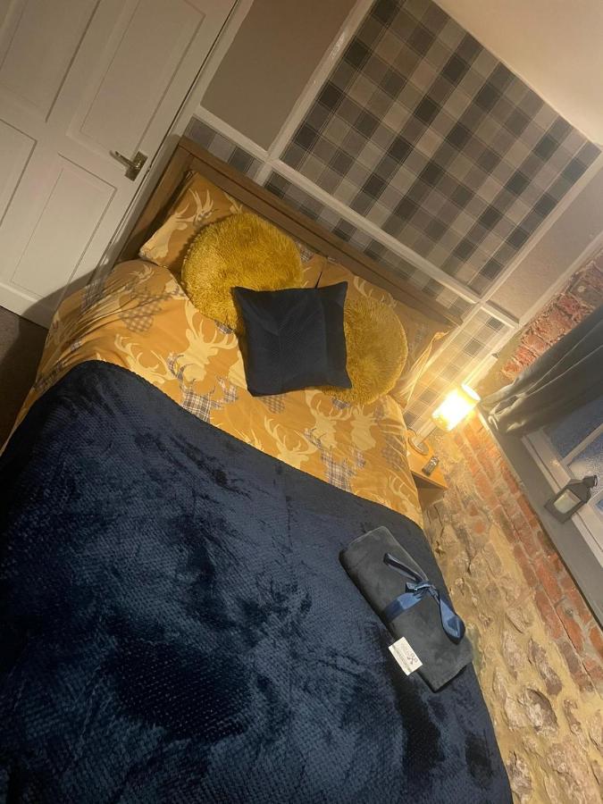 Crosskeys Inn Guest Rooms In Wye Valley Goodrich Bagian luar foto