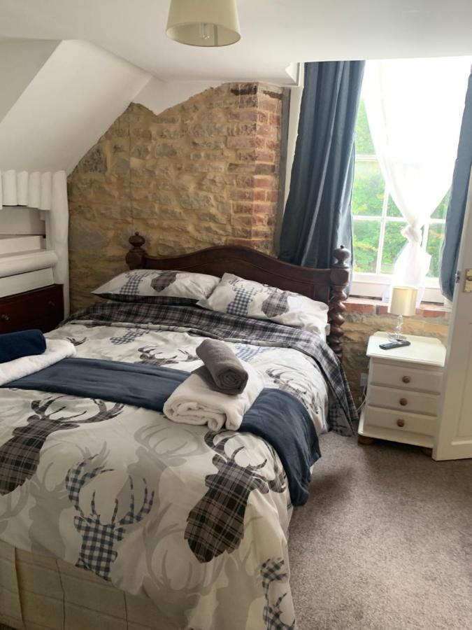 Crosskeys Inn Guest Rooms In Wye Valley Goodrich Bagian luar foto