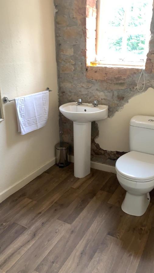 Crosskeys Inn Guest Rooms In Wye Valley Goodrich Bagian luar foto